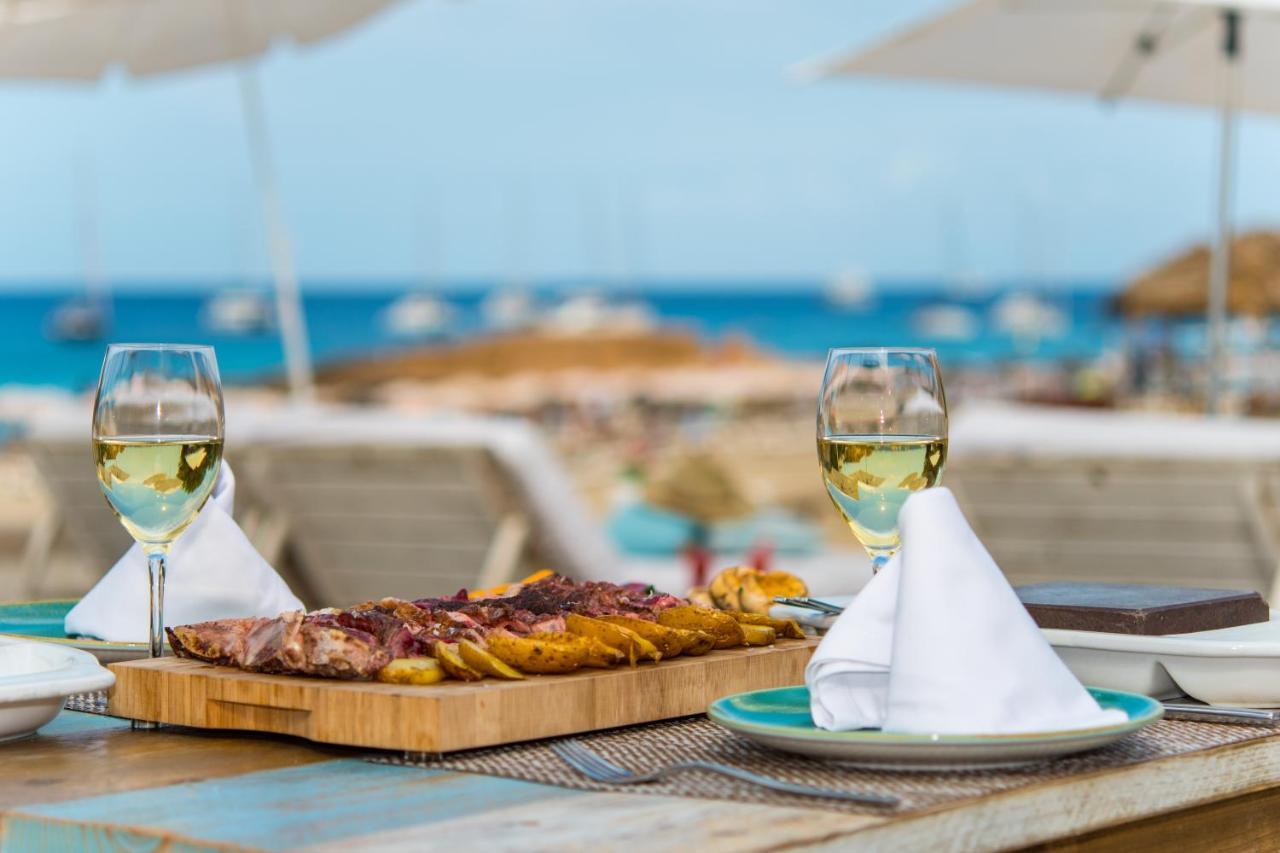 Insotel Tarida Beach Resort & Spa Cala Tarida  Esterno foto