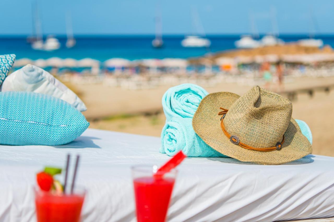 Insotel Tarida Beach Resort & Spa Cala Tarida  Esterno foto