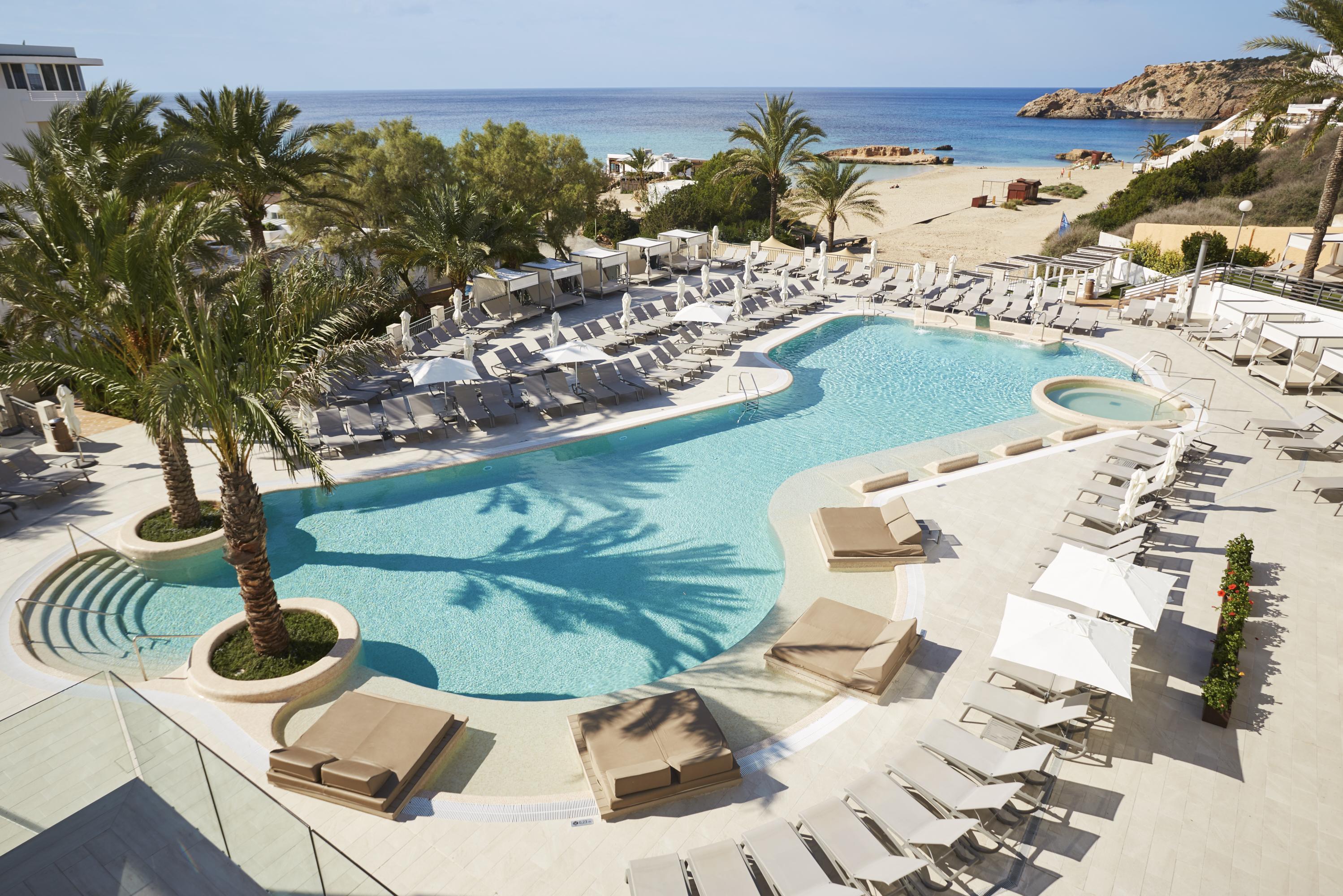 Insotel Tarida Beach Resort & Spa Cala Tarida  Esterno foto
