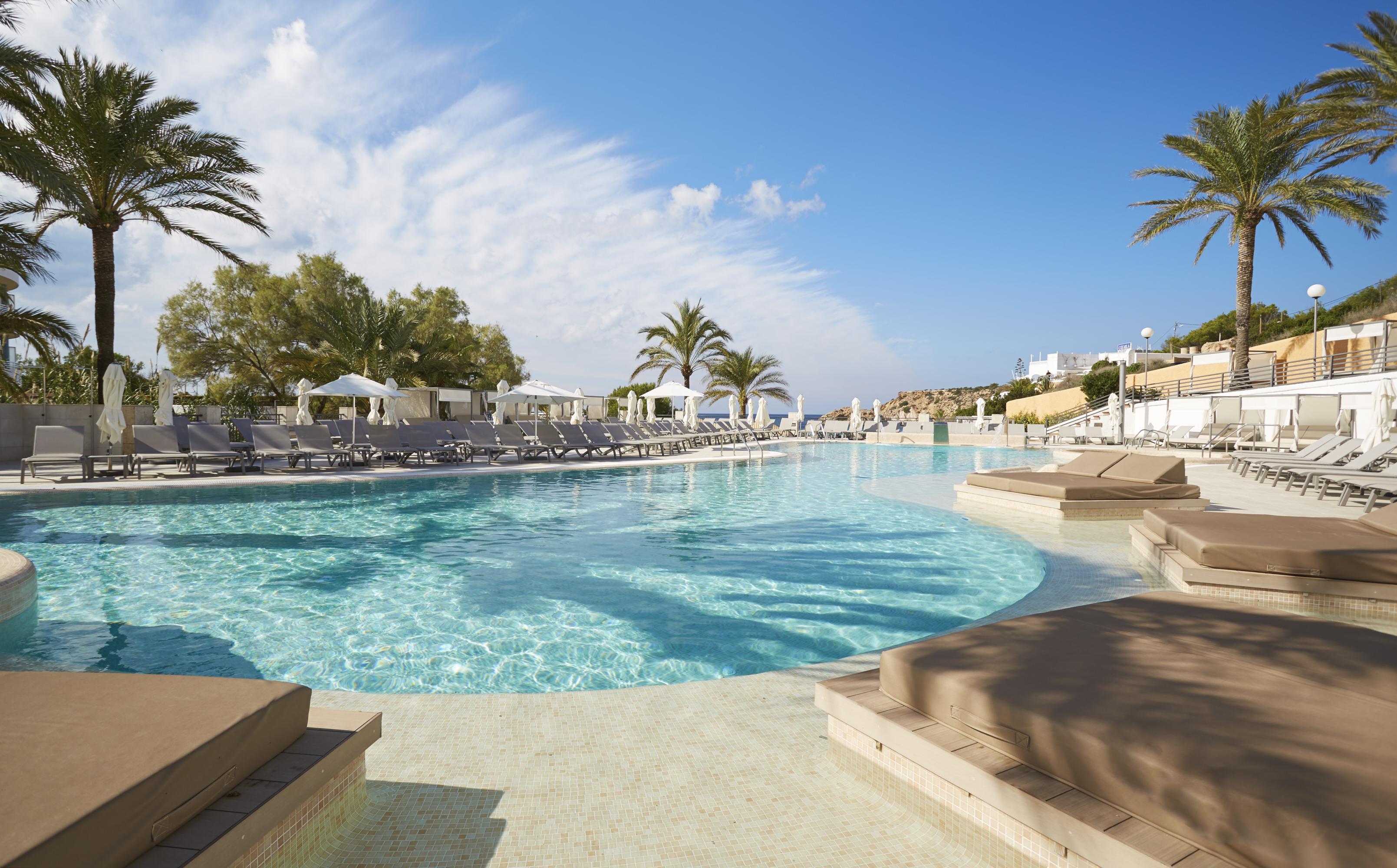 Insotel Tarida Beach Resort & Spa Cala Tarida  Esterno foto