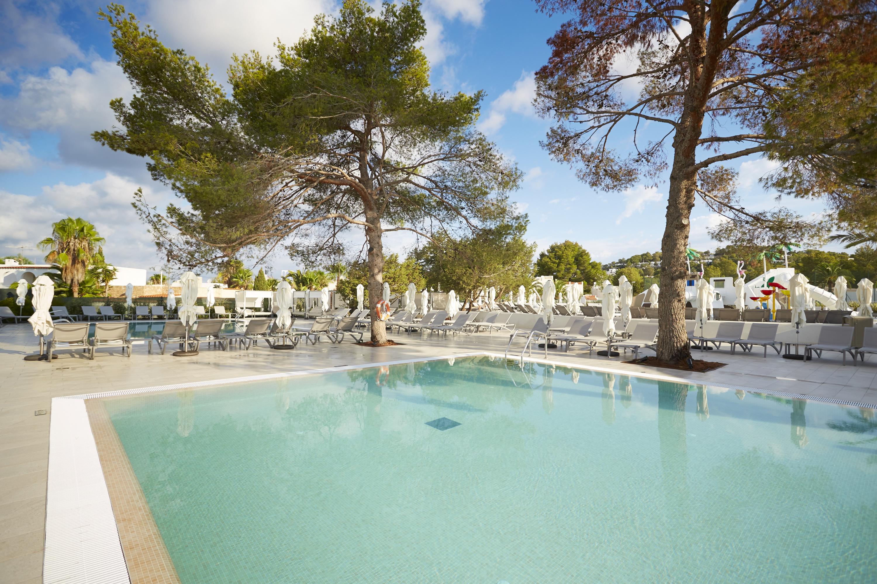 Insotel Tarida Beach Resort & Spa Cala Tarida  Esterno foto